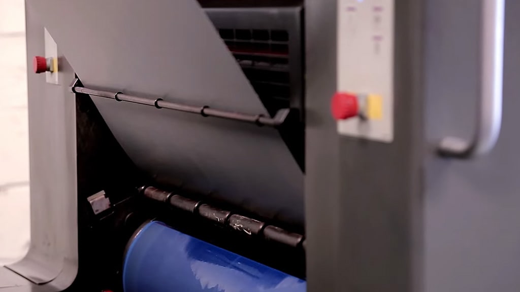 Offset printing plate setup on a commercial offset printing press